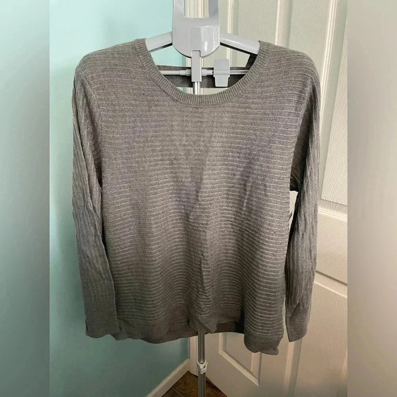 Grey Soho NY&Co NWT open back sweater size large bin 11 - Picture 1 of 7